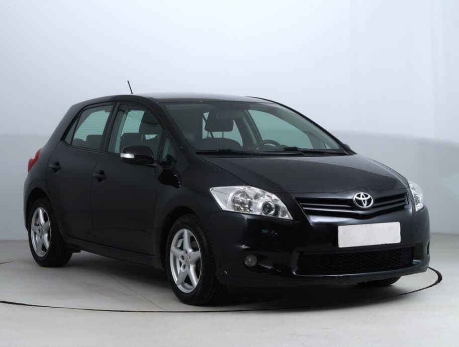 2011 Toyota AURIS