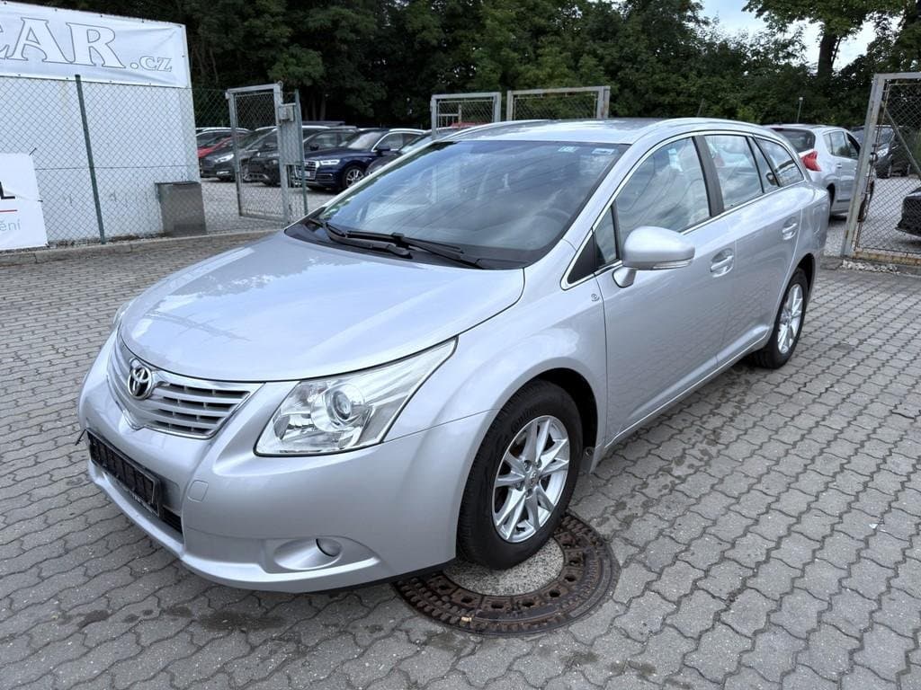 2010 Toyota AVENSIS