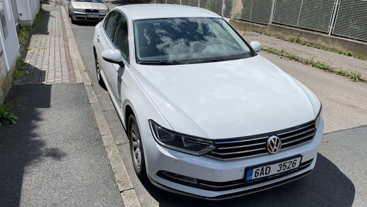 2017 Volkswagen PASSAT