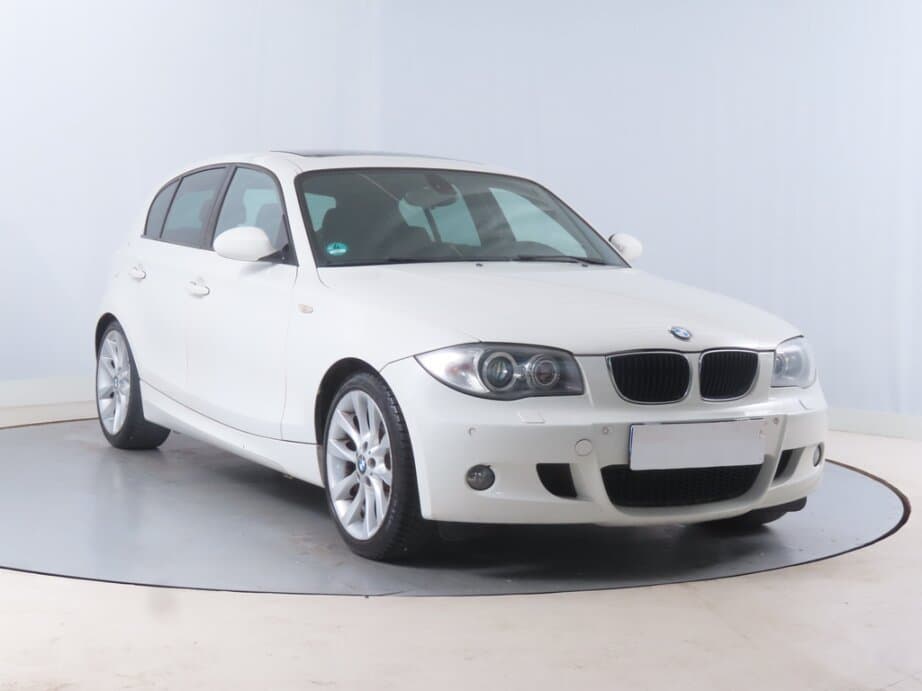 2009 BMW 1-SERIES