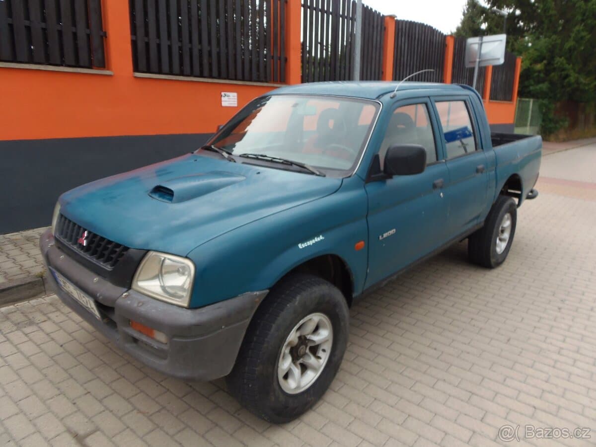 2000 Mitsubishi L200