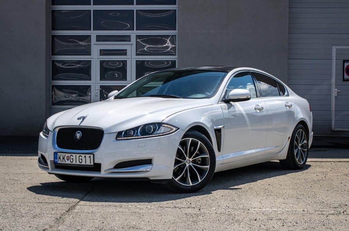 2011 Jaguar XF