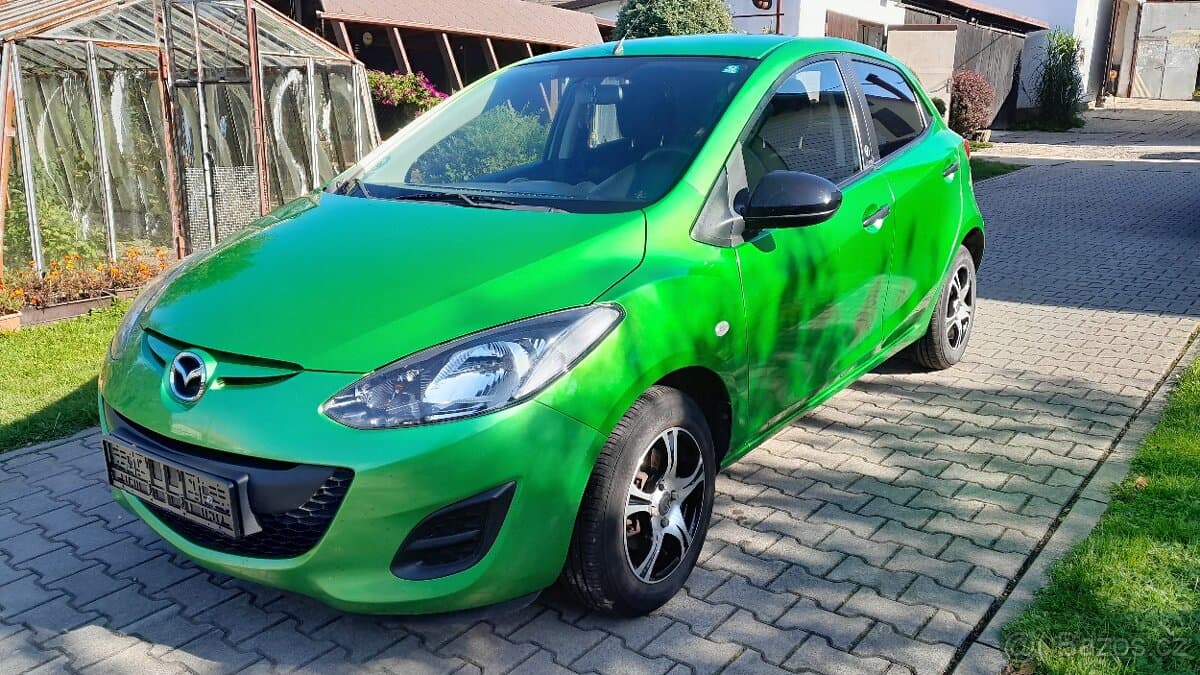 2013 Mazda 2