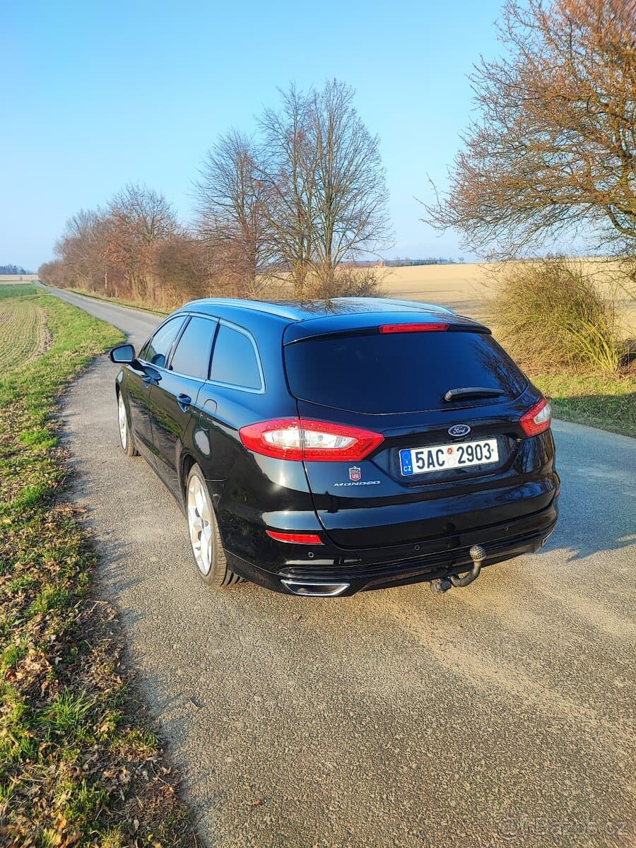 2015 Ford MONDEO