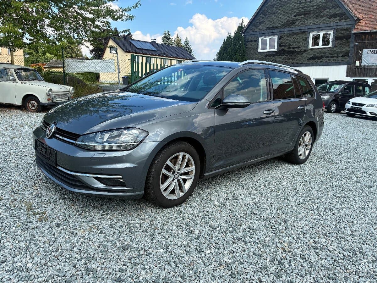2017 Volkswagen GOLF