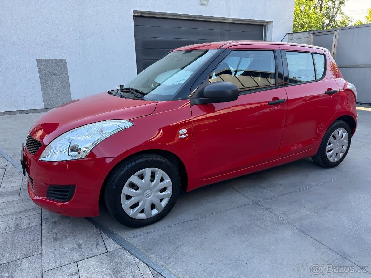 2012 Suzuki SWIFT