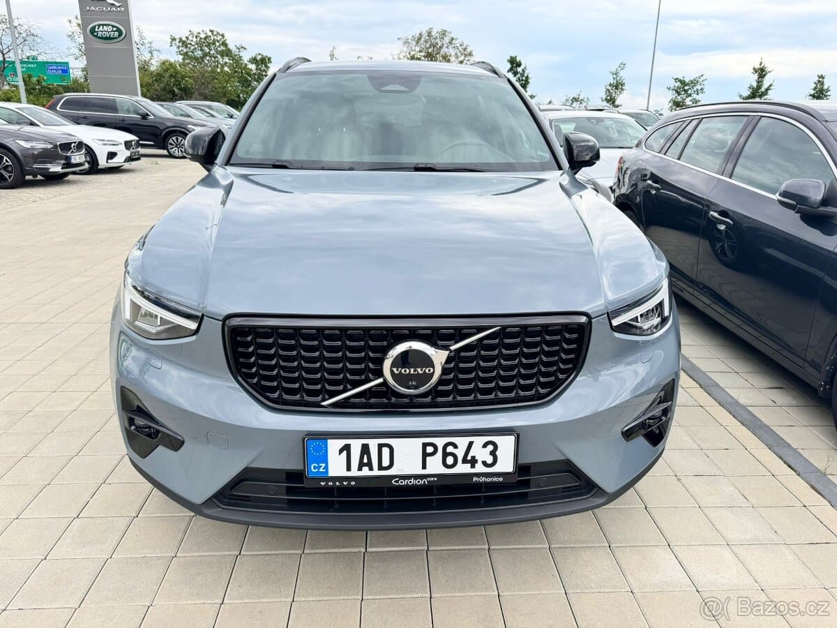 2023 Volvo C40