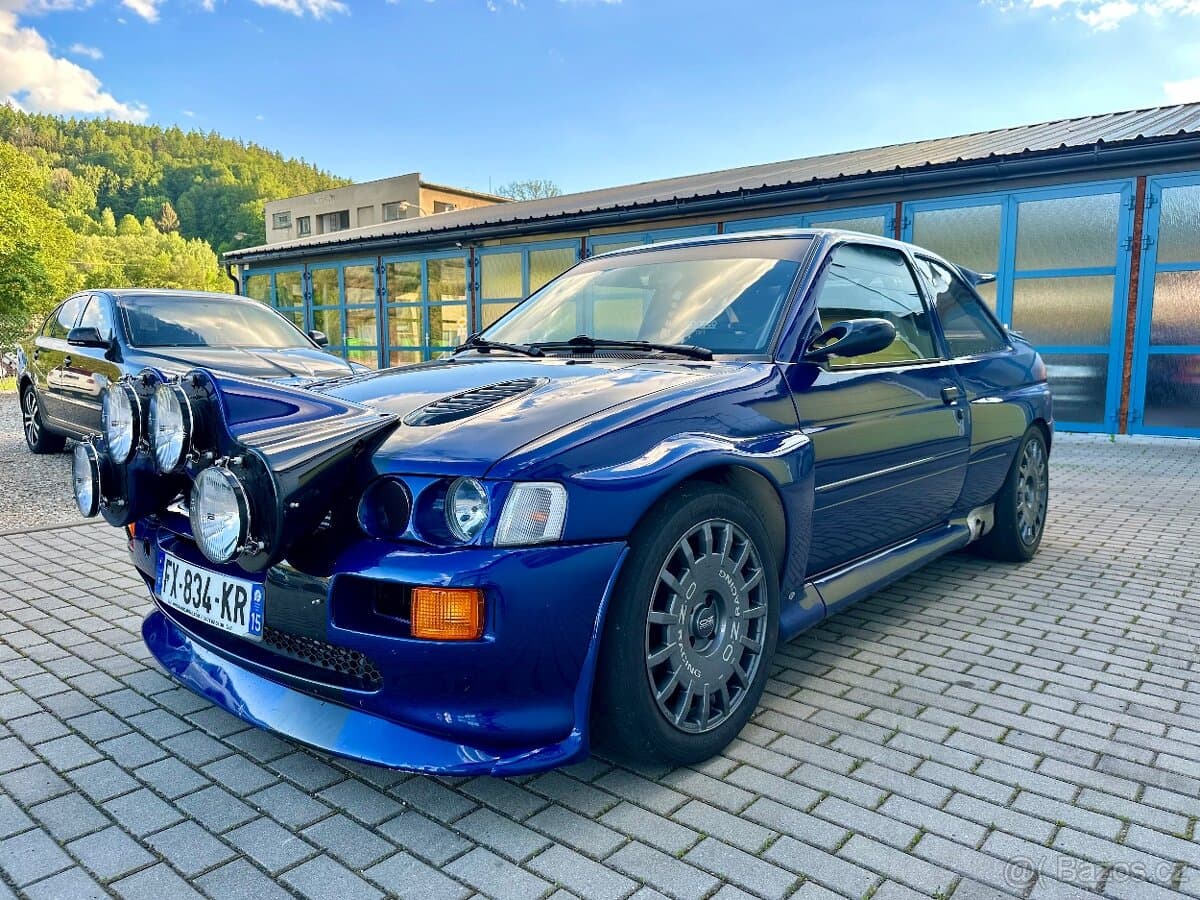 1993 Ford ESCORT