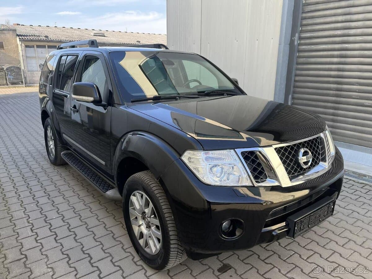 2015 Nissan PATHFINDER