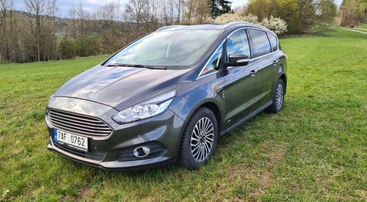 2018 Ford S-MAX