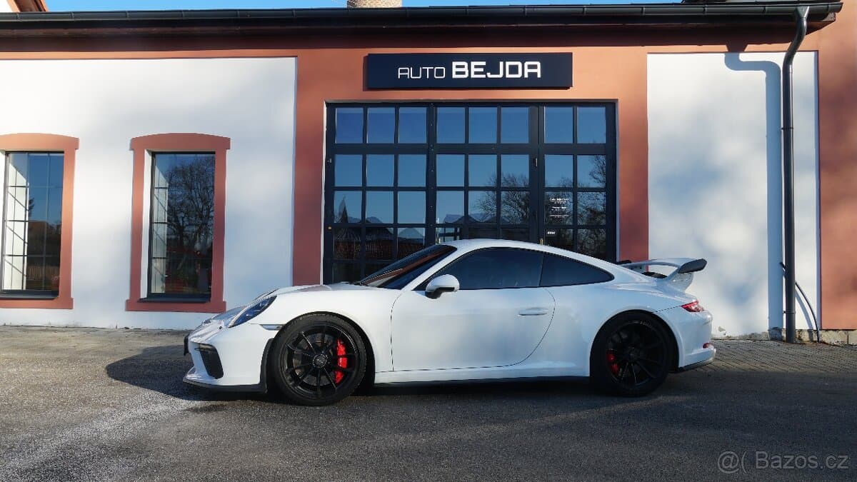 2017 Porsche 911