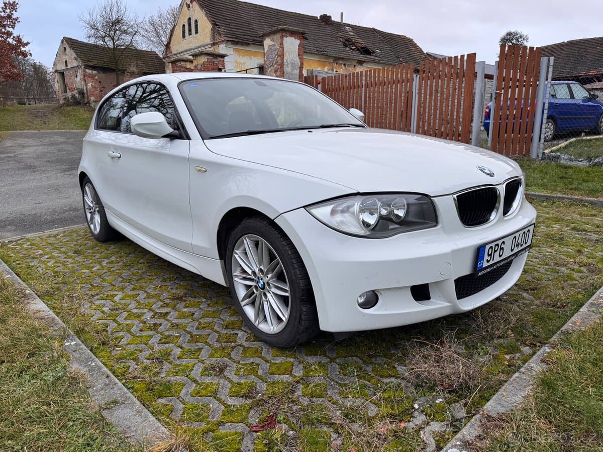 2010 BMW 1-SERIES
