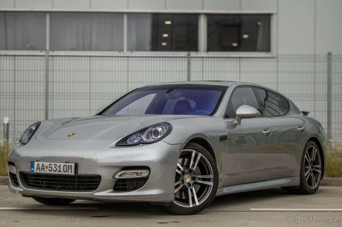 2010 Porsche PANAMERA