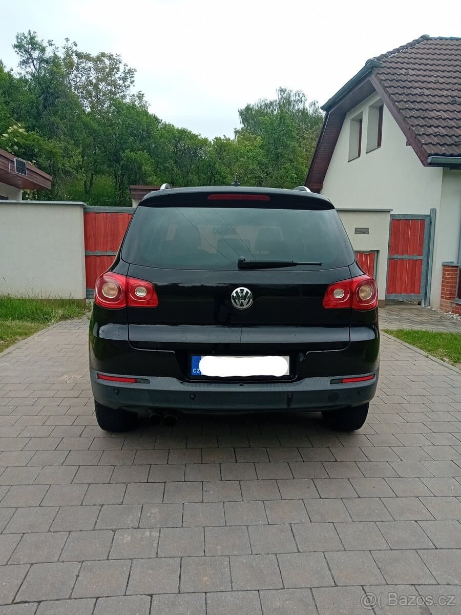 2010 Volkswagen TIGUAN