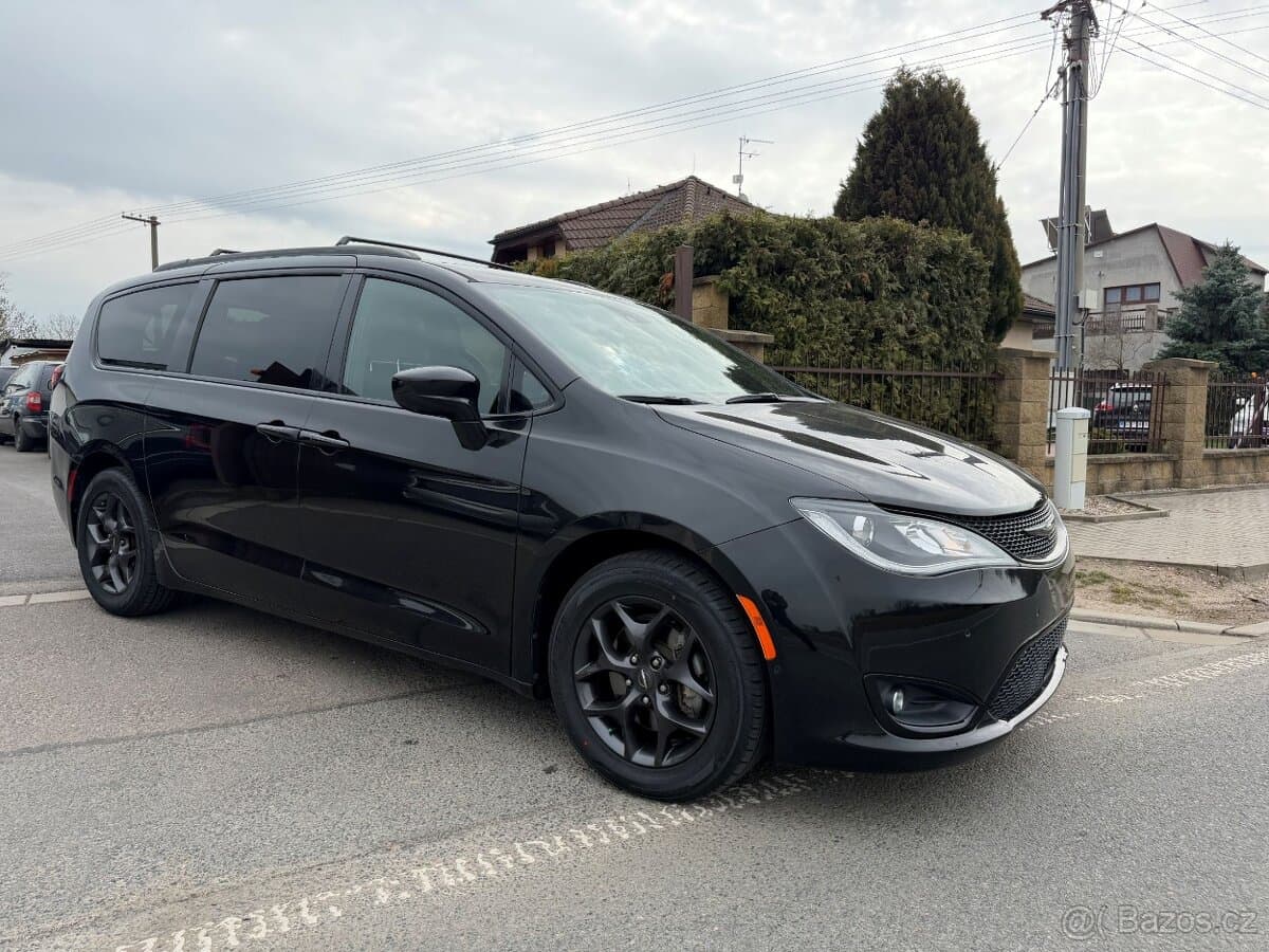 2019 Chrysler PACIFICA