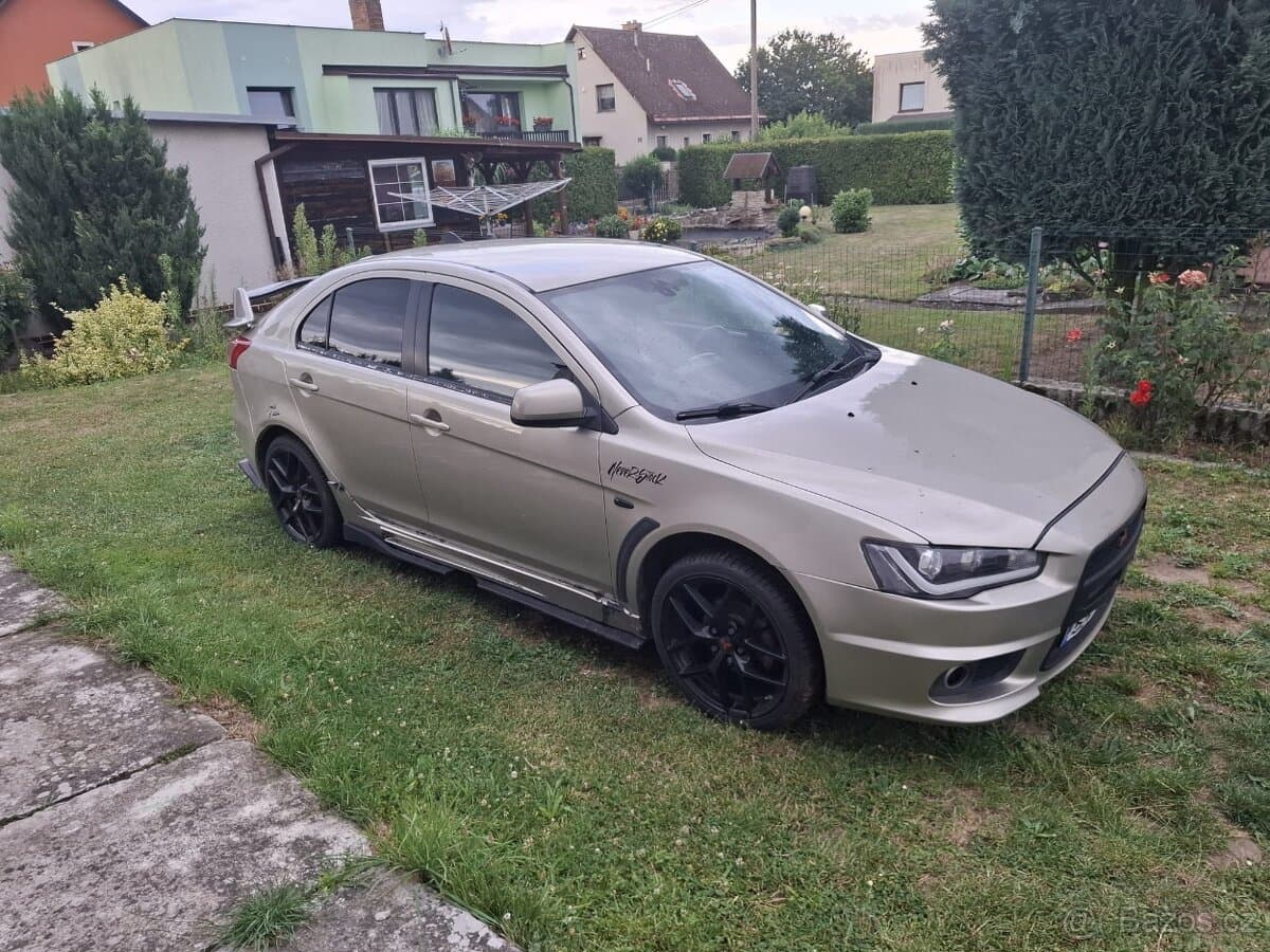 2011 Mitsubishi LANCER