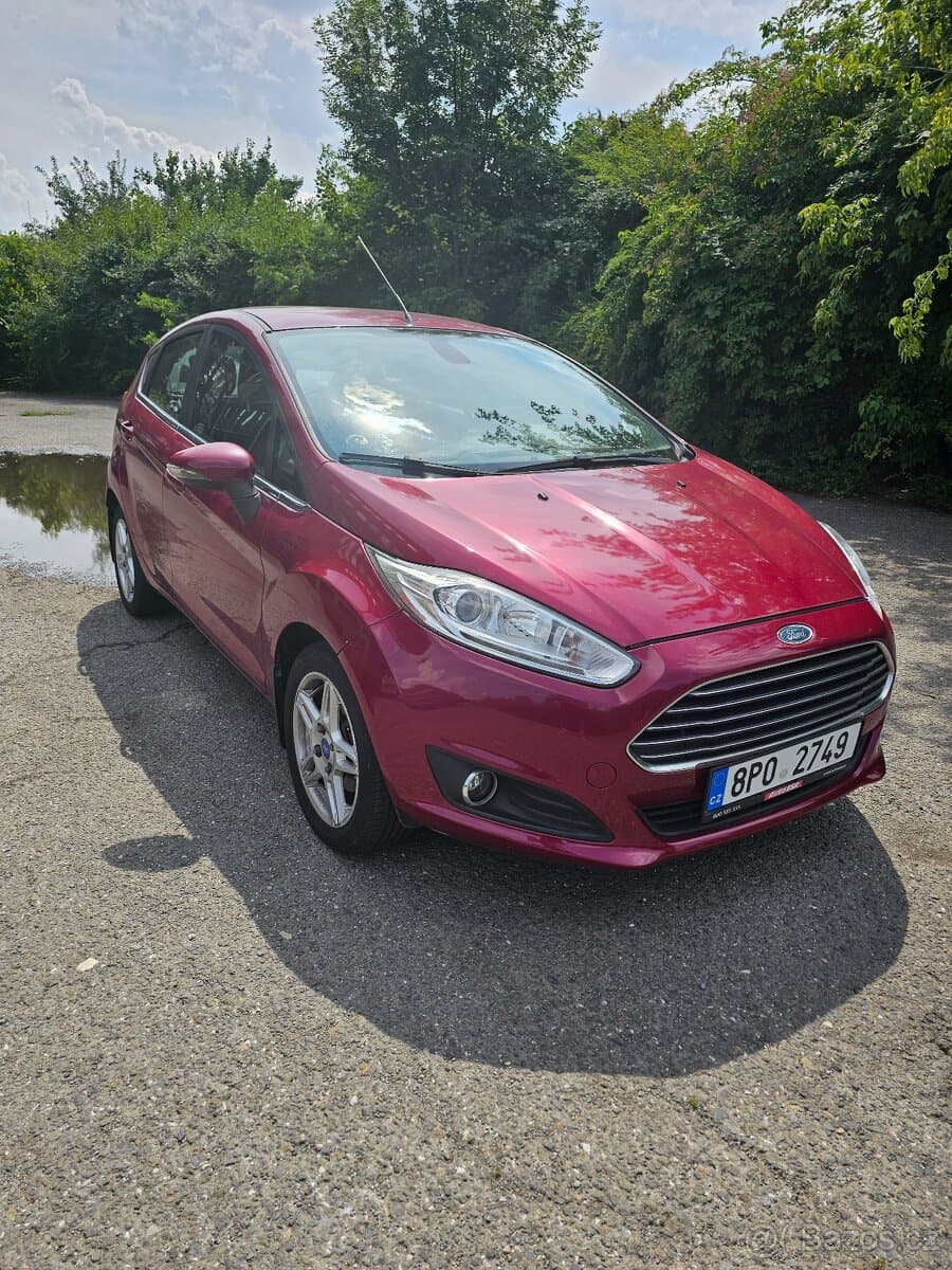 2015 Ford FIESTA