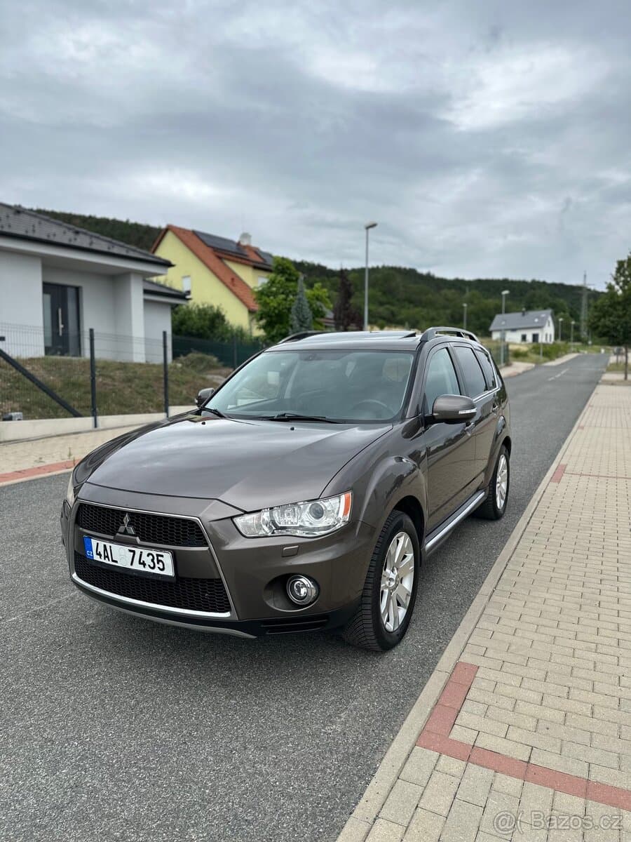 2012 Mitsubishi OUTLANDER