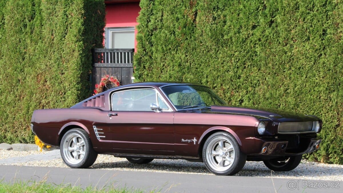 1966 Ford MUSTANG