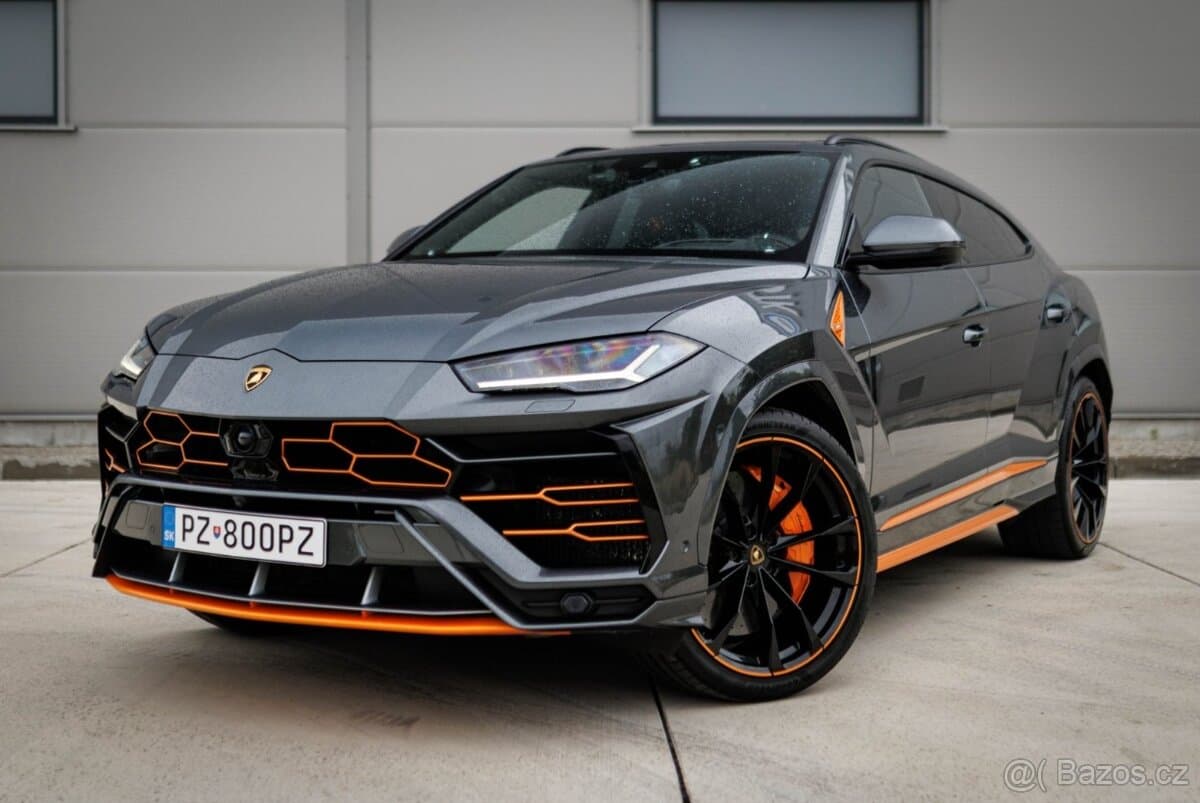 2020 Lamborghini URUS