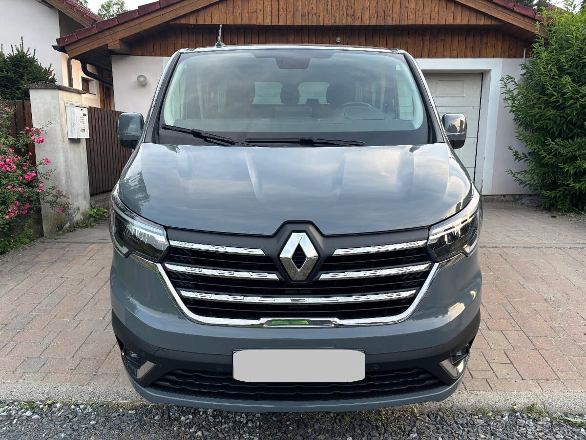 2023 Renault TRAFIC