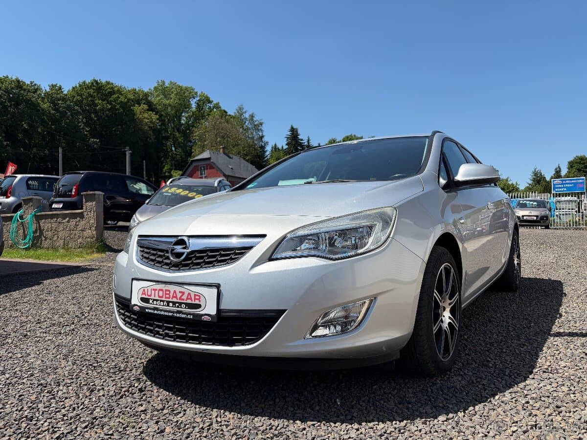 2011 Opel ASTRA