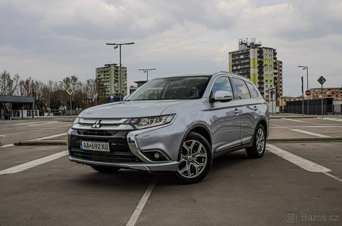 2016 Mitsubishi OUTLANDER