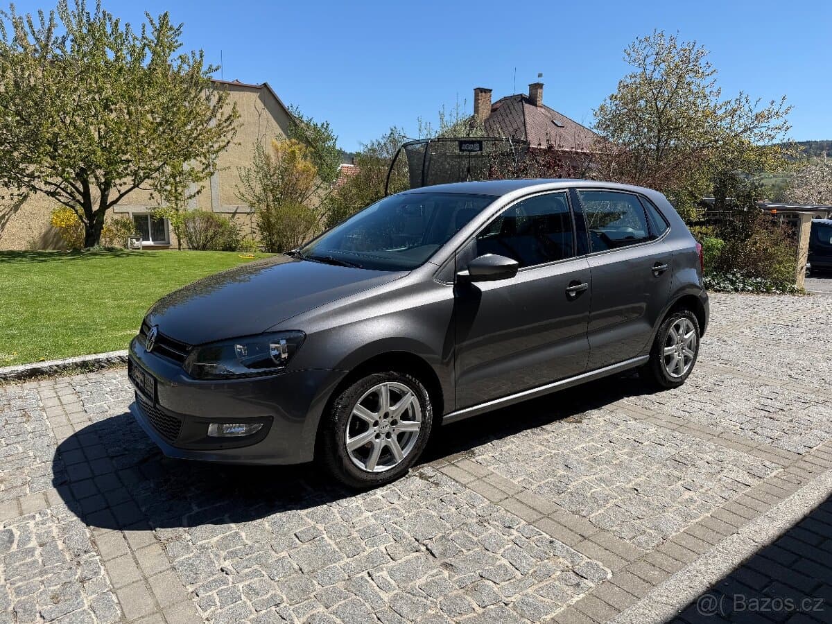 2013 Volkswagen POLO