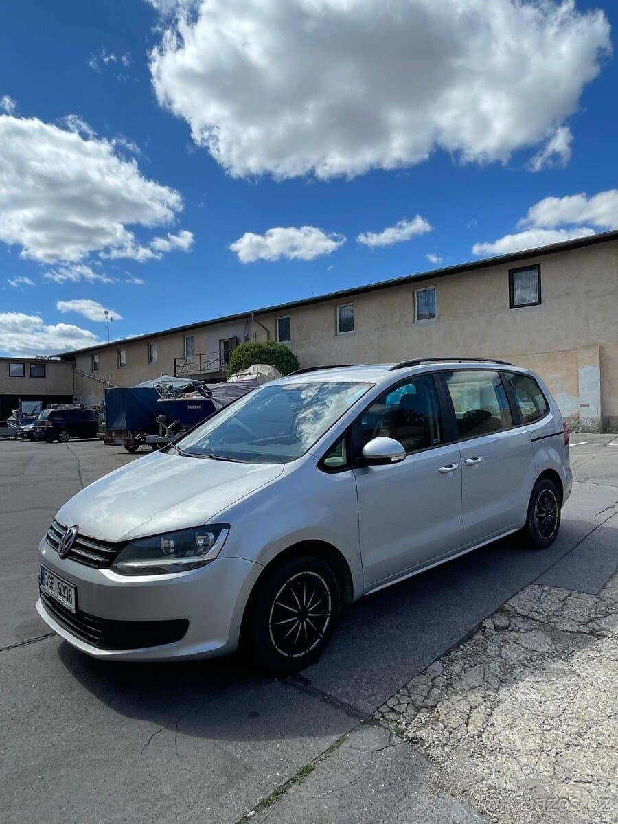 2011 Volkswagen SHARAN
