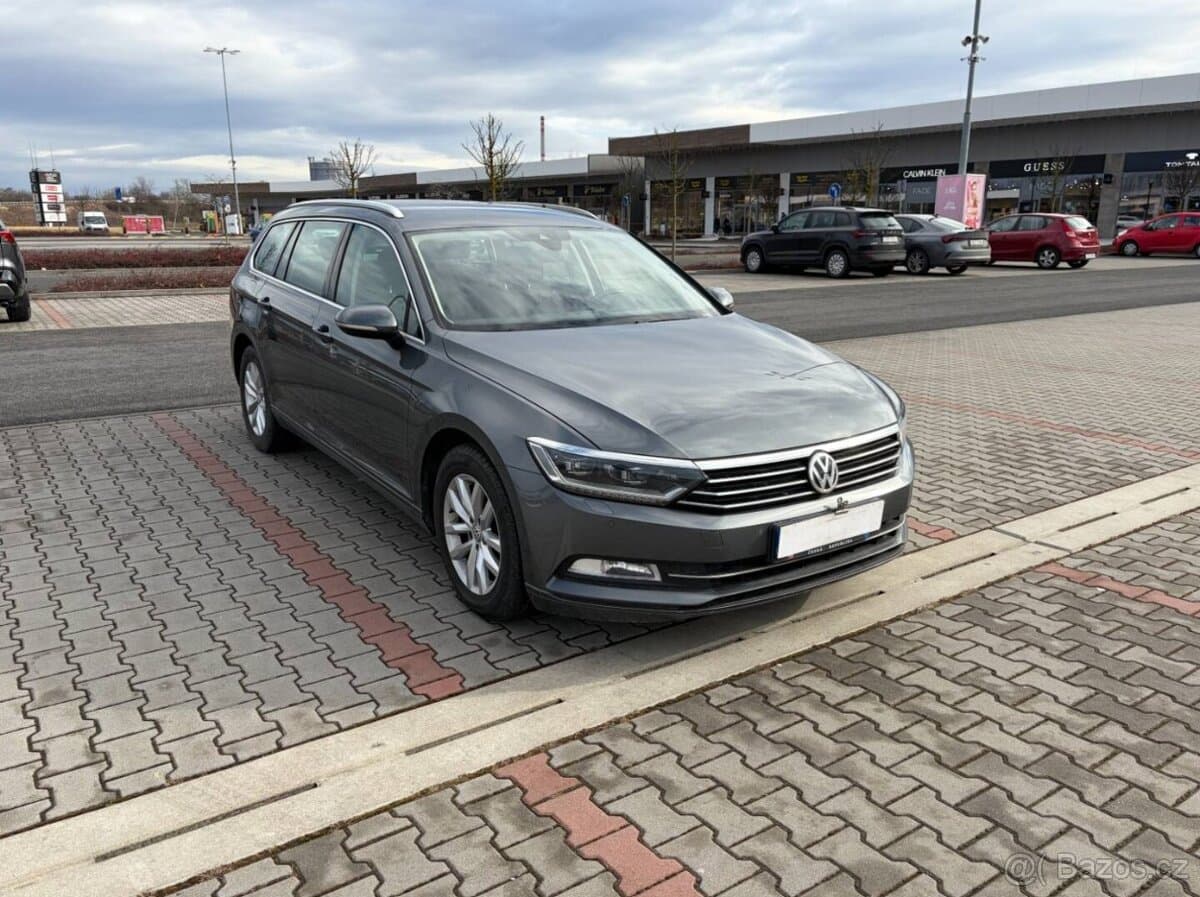 2016 Volkswagen PASSAT