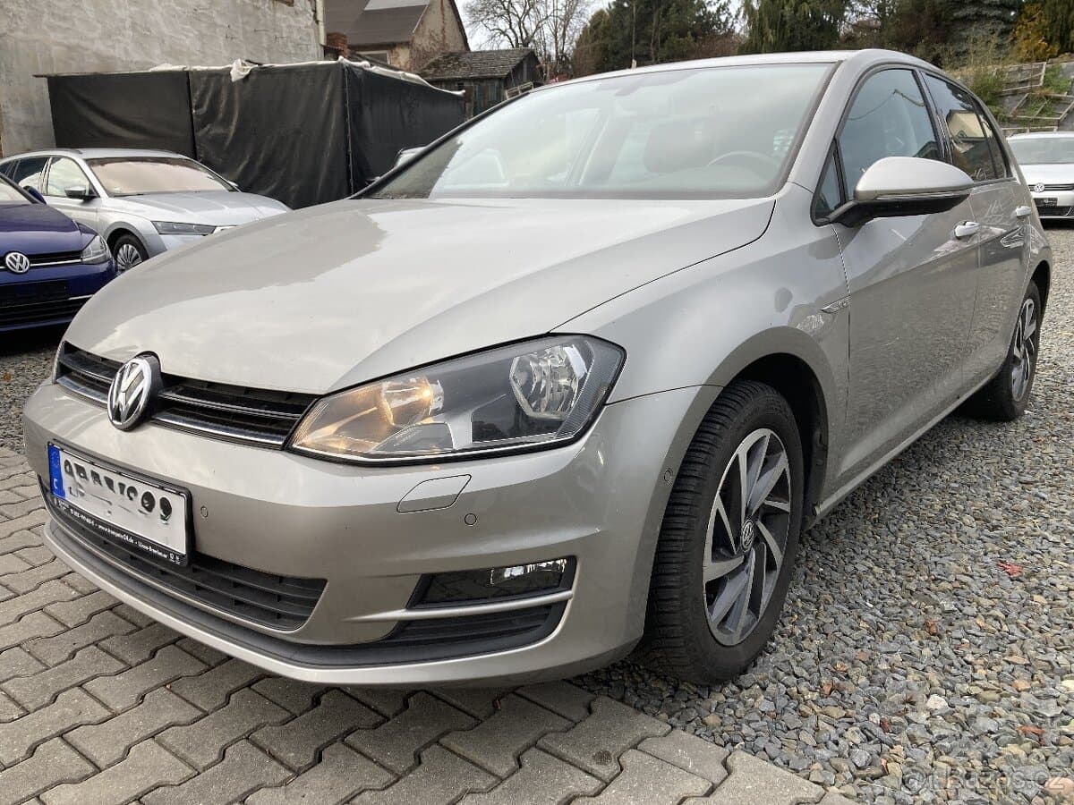 2015 Volkswagen GOLF