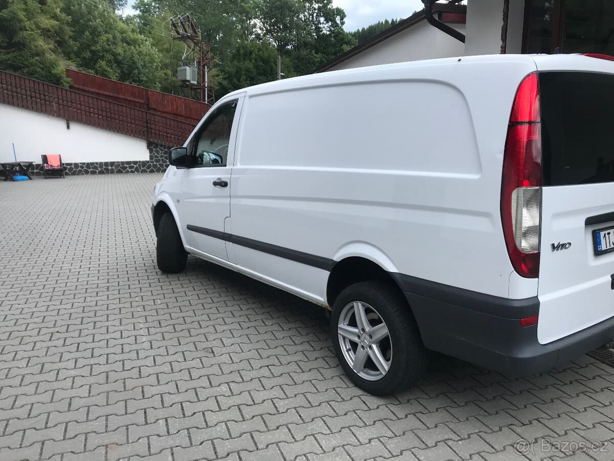2012 Mercedes-Benz VITO
