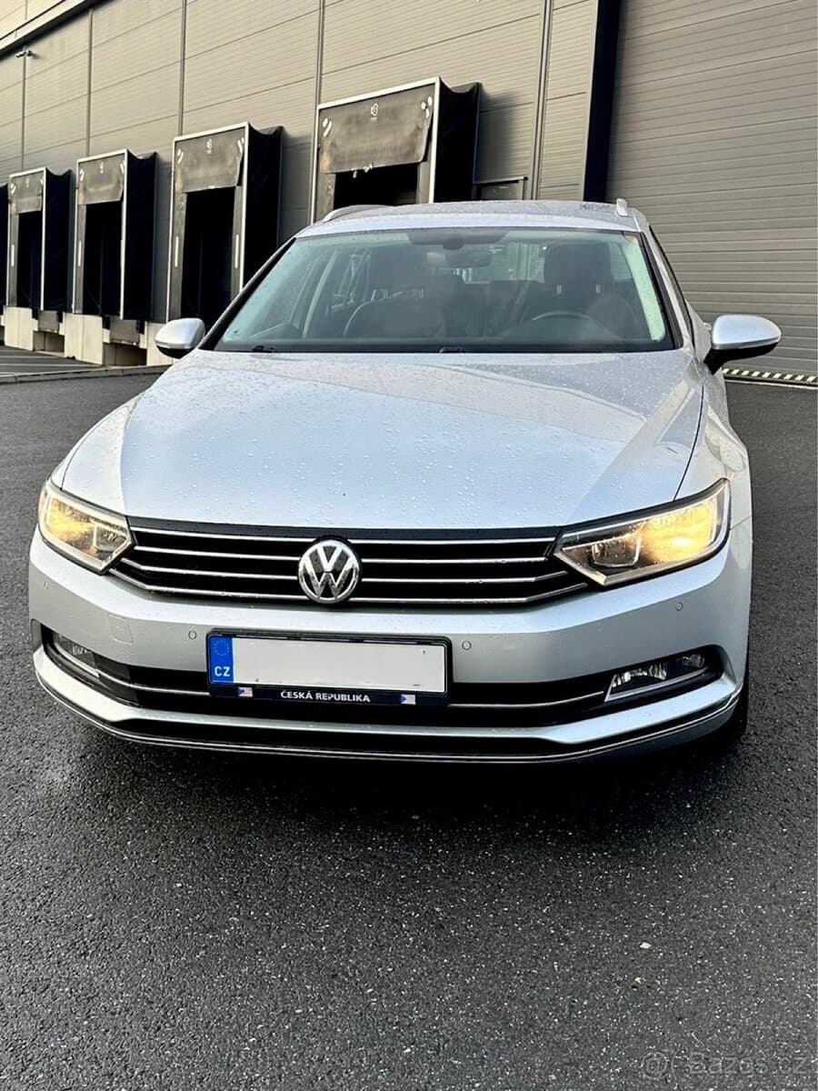 2016 Volkswagen PASSAT