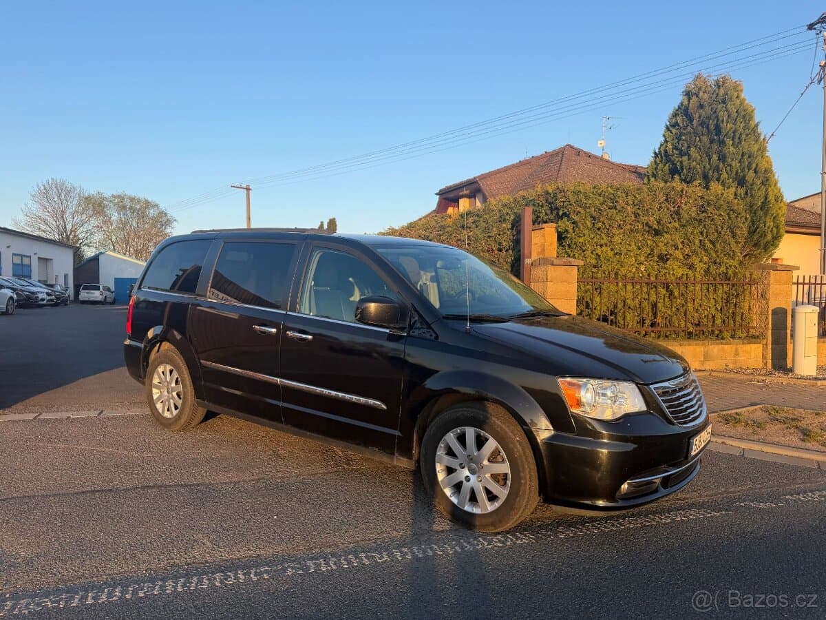 2016 Chrysler OSTATNÍ