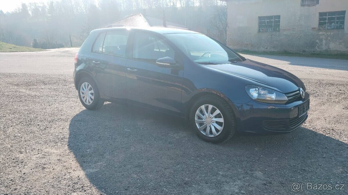 2010 Volkswagen GOLF