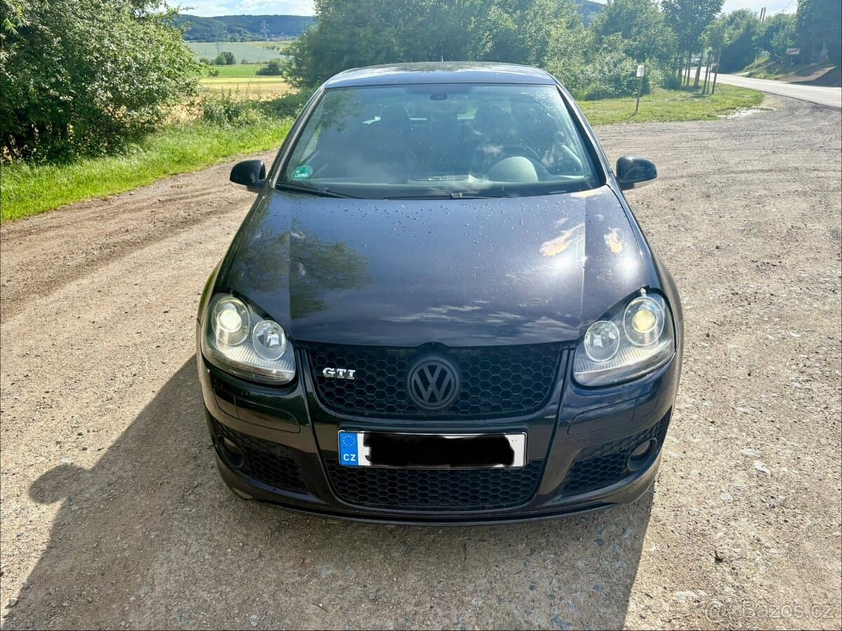 2005 Volkswagen GOLF