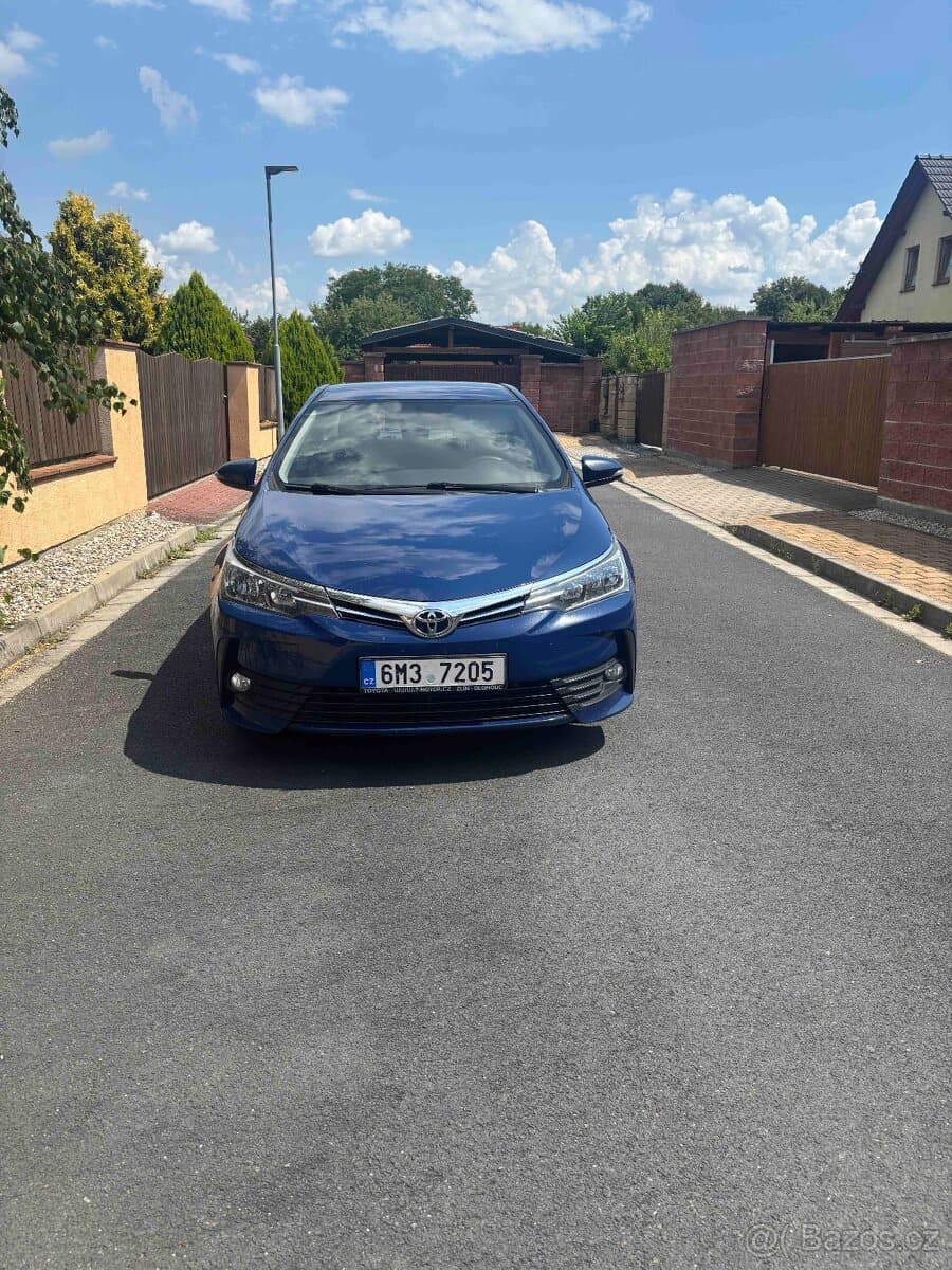 2019 Toyota COROLLA