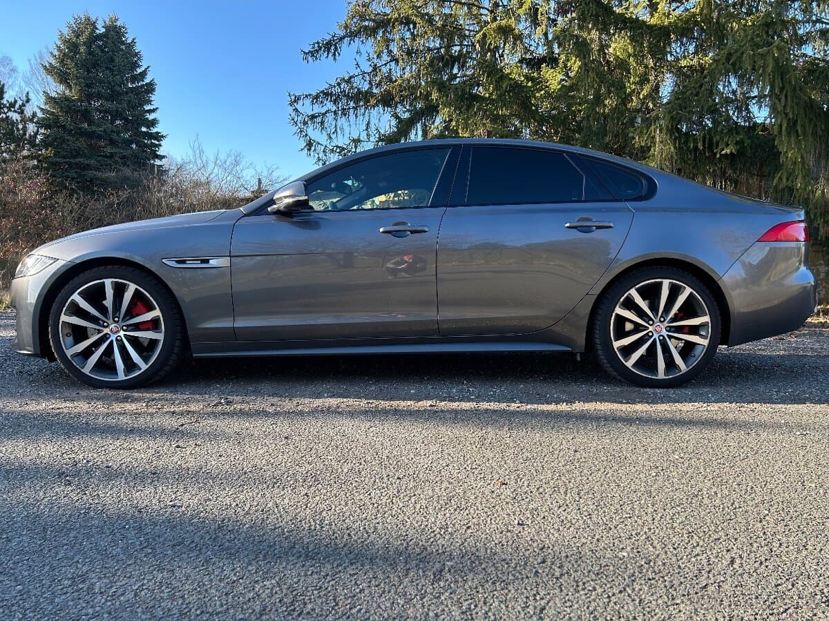 2016 Jaguar XF
