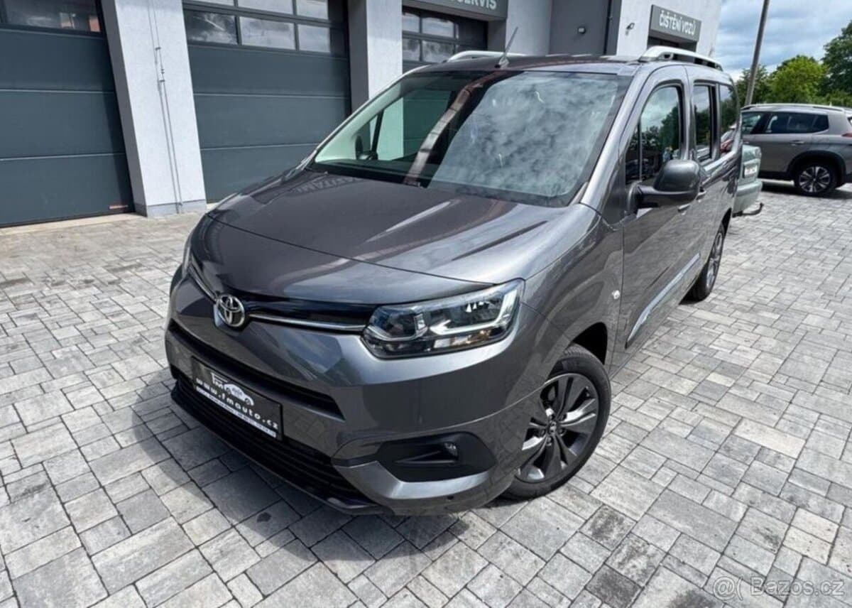 2021 Toyota PROACE