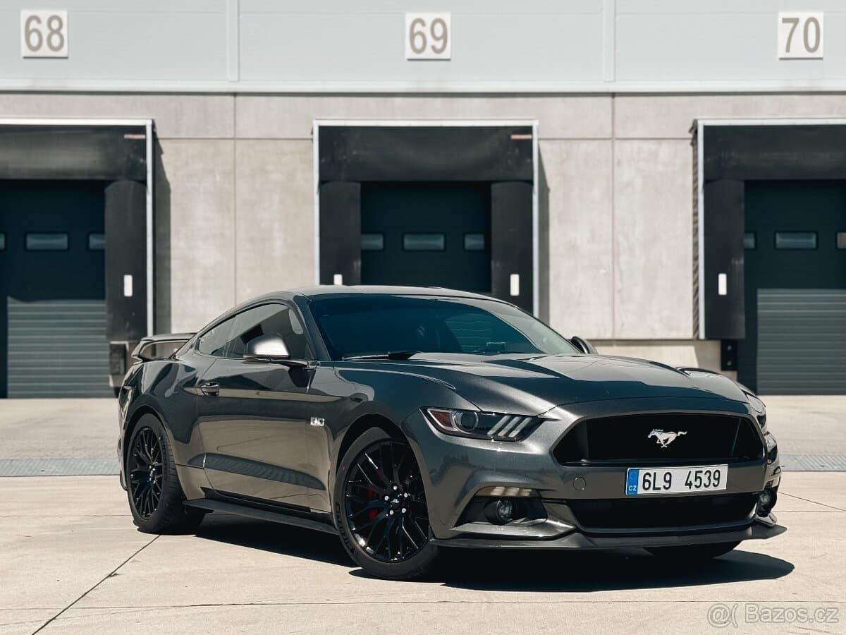 2017 Ford MUSTANG