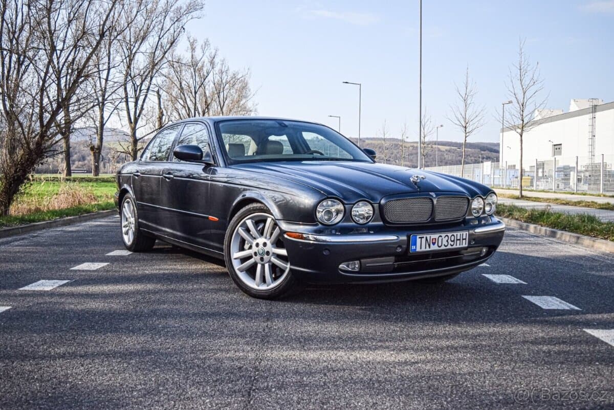 2004 Jaguar XJ