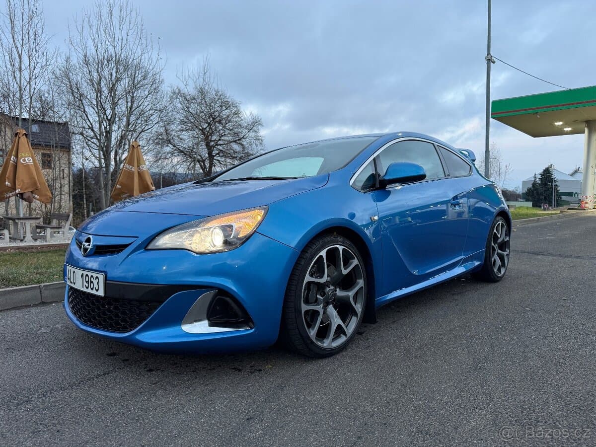2013 Opel ASTRA