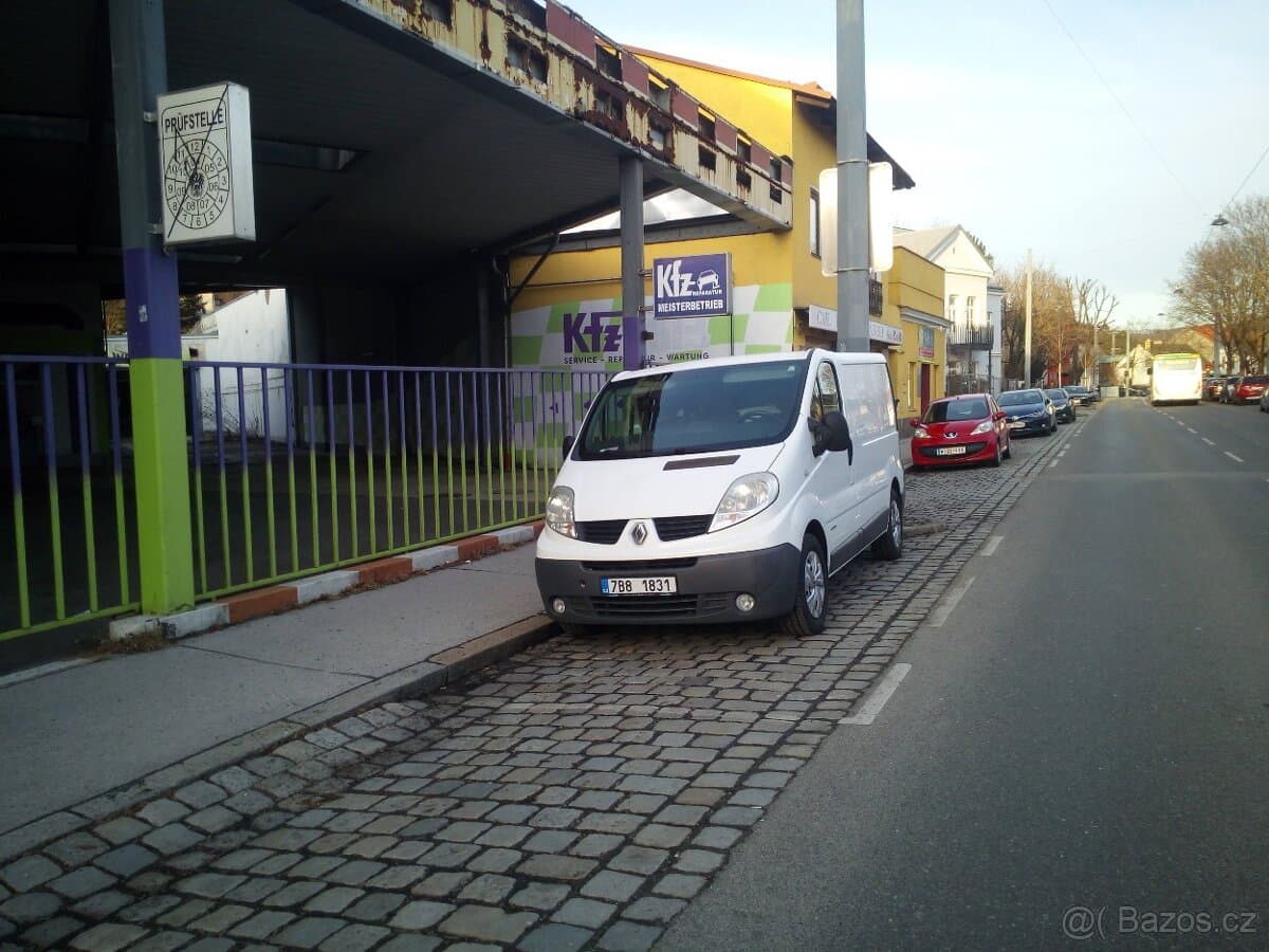 2010 Renault TRAFIC