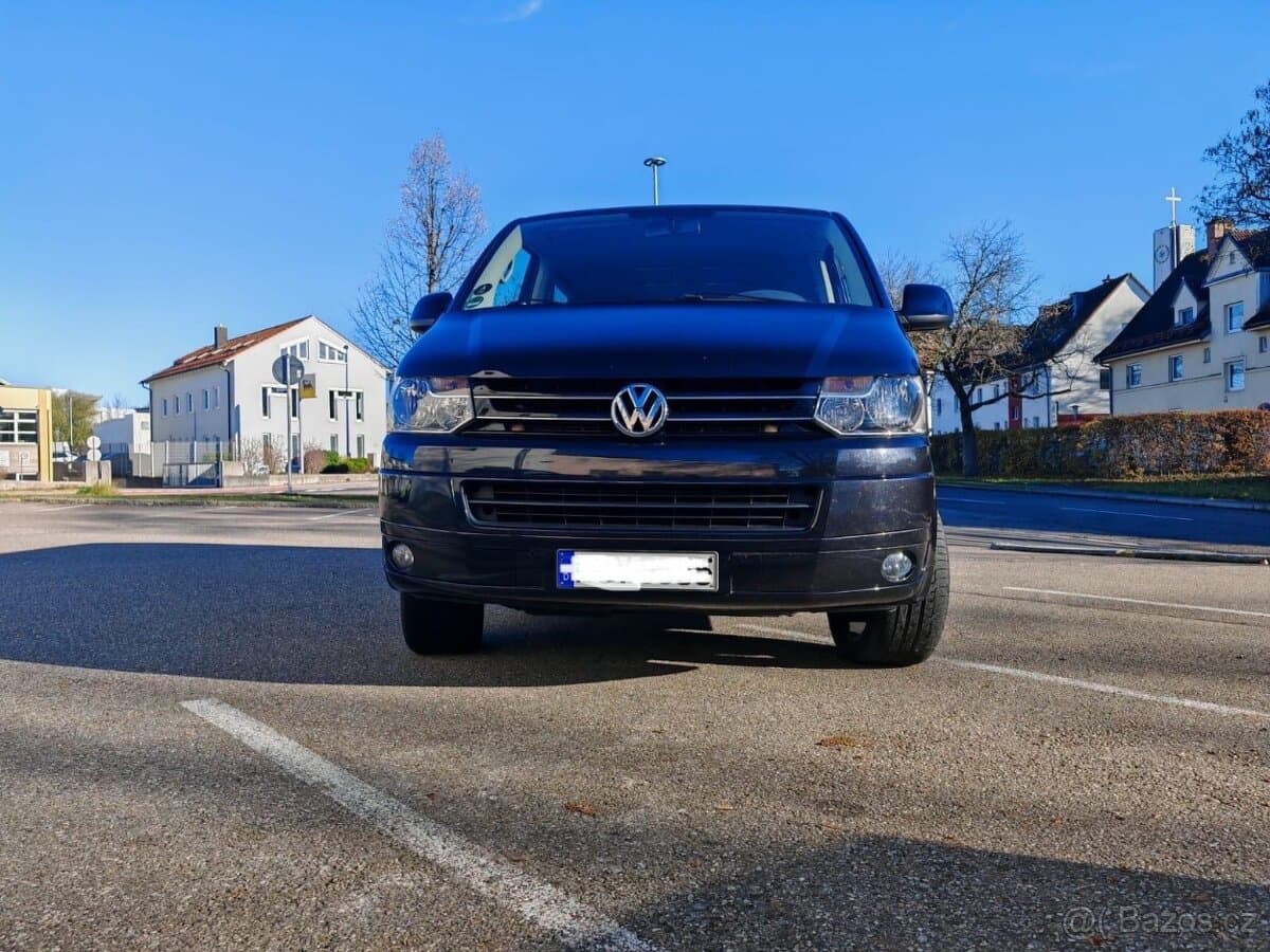 2012 Volkswagen CARAVELLE
