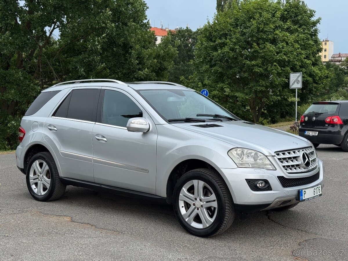 2009 Mercedes-Benz OSTATNÍ