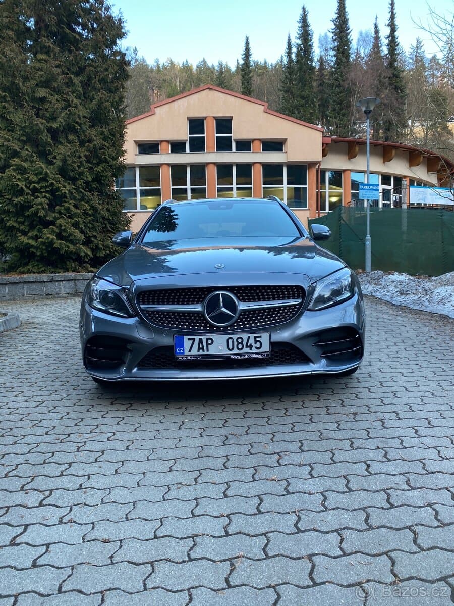 2019 Mercedes-Benz OSTATNÍ