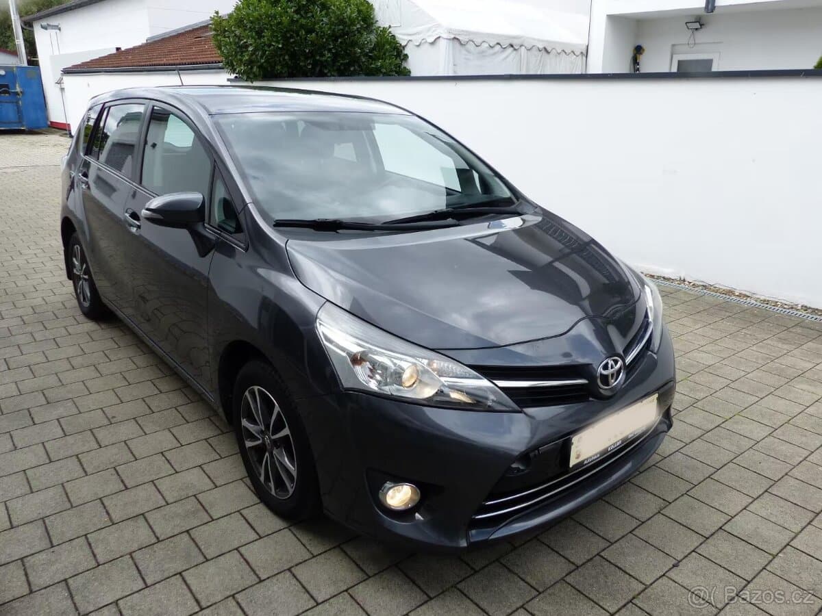 2014 Toyota VERSO