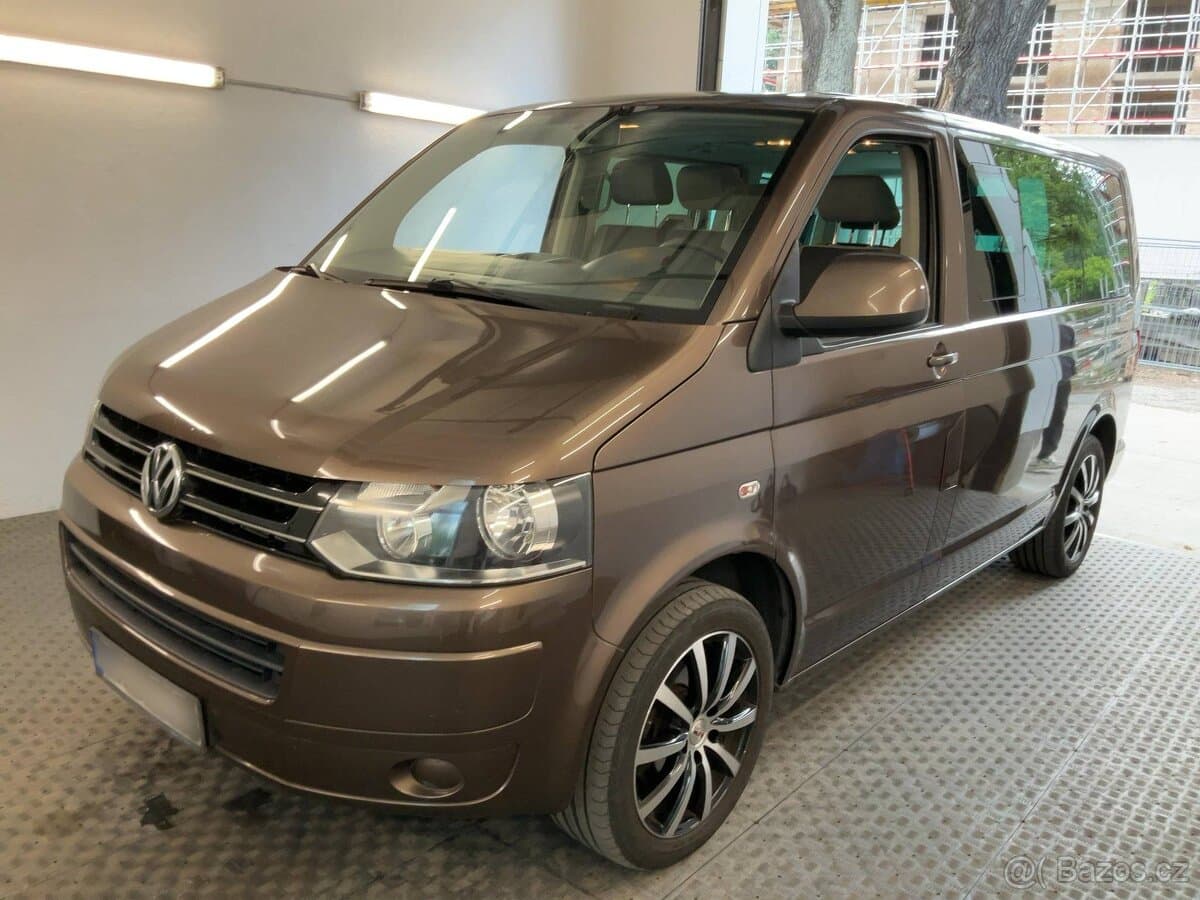 2011 Volkswagen CARAVELLE