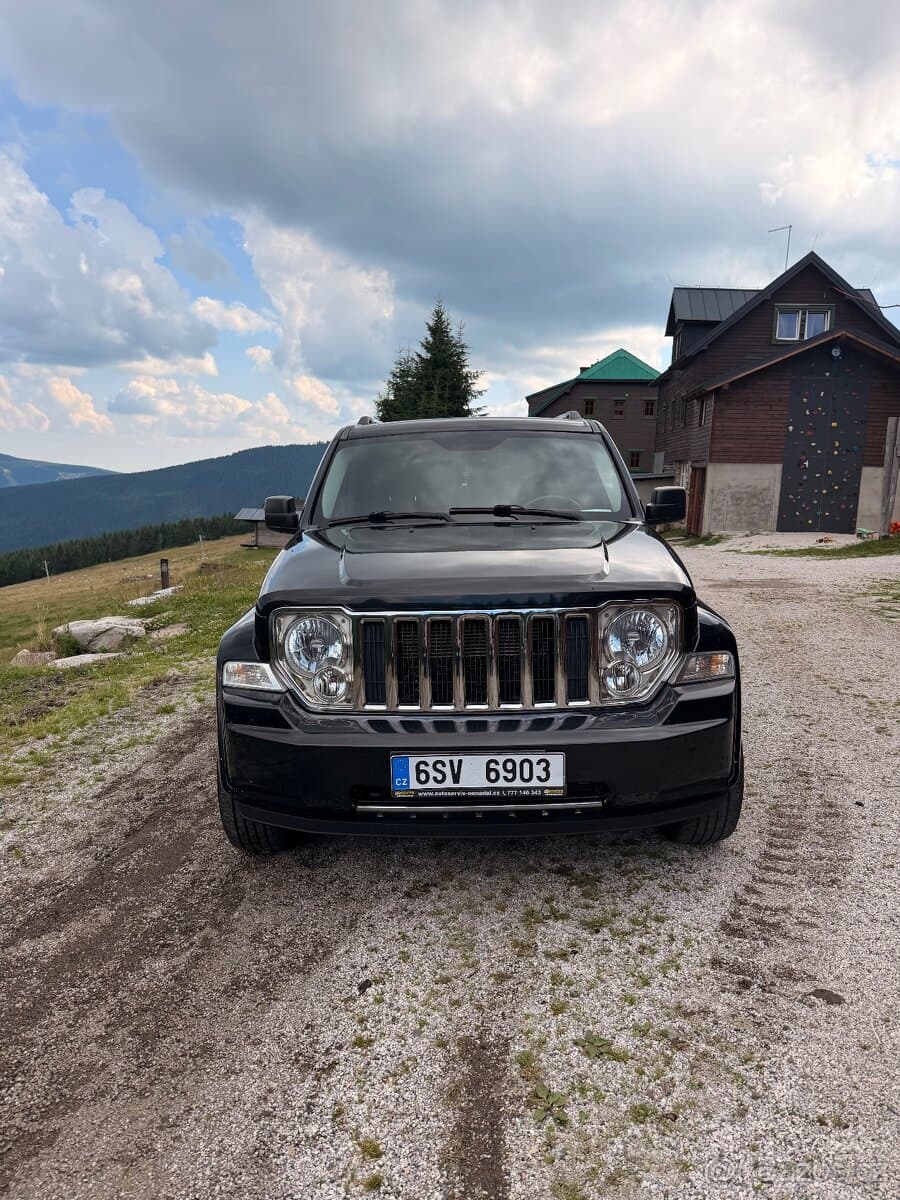 2010 Jeep CHEROKEE