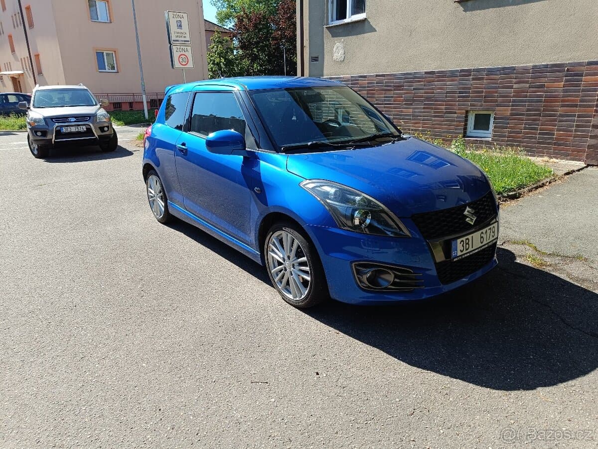 2012 Suzuki SWIFT